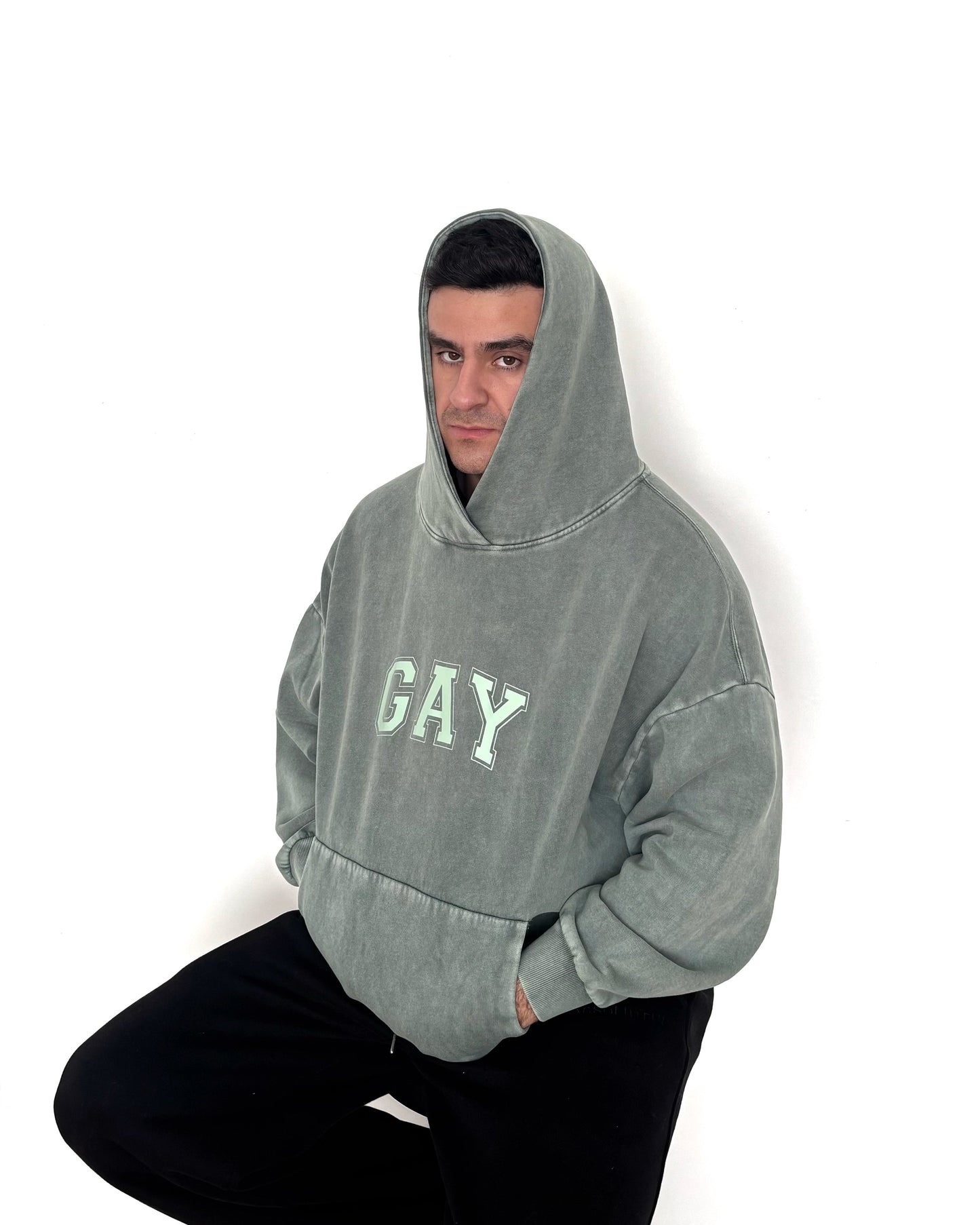 POLERÓN GAY BOXY OVERSIZED